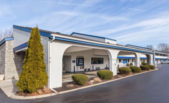 Days Inn by Wyndham Kent - Akron, Ohio