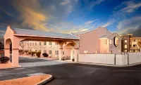 Super 8 by Wyndham Yucca Val/Joshua Tree Nat Pk Area Hotels in Yucca Valley