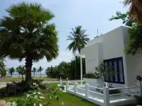Laemsing Whitehouse Resort Hoteles en Laem Sing