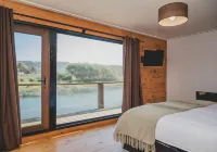 Hotel Puerto Madera
