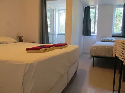 GuestHouse Marialva Park Hotels near Espaço Memória na Tipografia Popular