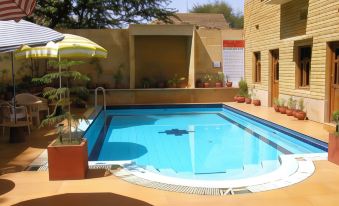 Hotel Golden City with Swimming Pool