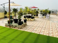 Cohouse Hotels in Kanmajra