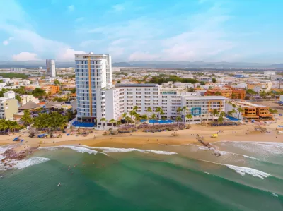 Pacific Palace Tower Beach Hotel Các khách sạn gần Angela Peralta Theater (Teatro Angela Peralta)