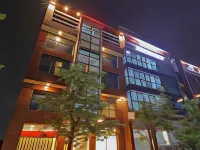 Treebo Silver Stallion Hotels near Gomti Nagar