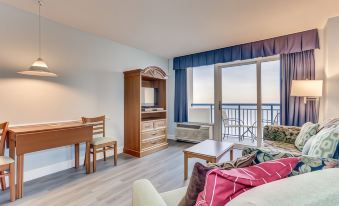 Oceanfront Boardwalk Condo w Private Balcony & Close to the Beach