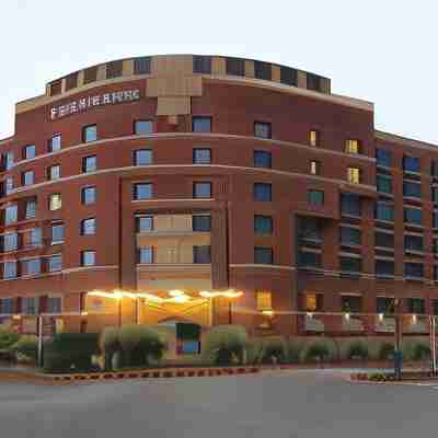 Four Points by Sheraton Lahore Hotel Exterior