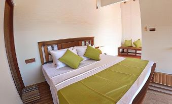 Wild Waves Kumana Safari & Surf Resort Hotel