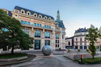Aloft Dijon Hotel dekat Porte Guillaume