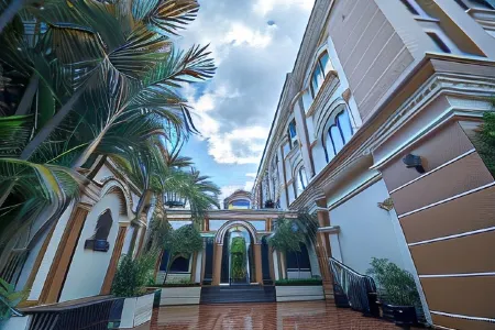 Reaksmey Chanreas Hotel