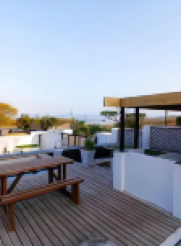 礁岸景觀家庭旅館