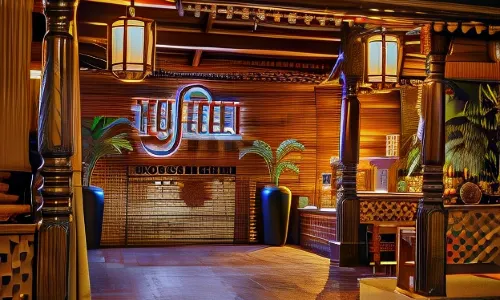 Yushili Hotel & Restaurant