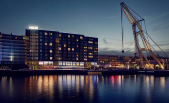 6. Mainport..