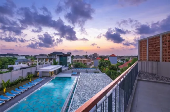 Eastin Ashta Resort Canggu Отели рядом с достопримечательностью «Villa Simona Oasis»