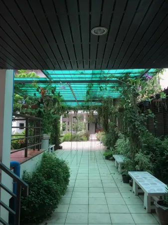 RedDoorz Sripiamsuk Resort Bangkok