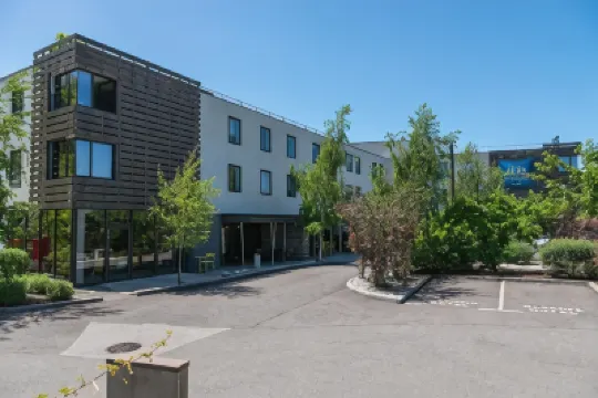 Ibis Budget Archamps Porte de Genève โรงแรมในโอต-ซาวัว