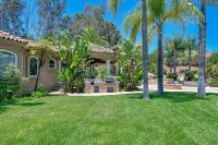 La Casita De Poway in San Diego, super close to great hiking trails. Hotels near Veterans Park