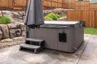 Beautiful Custom Home Centrally Located Near The University of Oregon