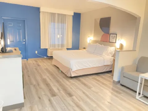 Spark by Hilton Galveston Hotels near Pleasure Pier