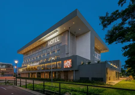 Van der Valk Hotel Haarlem Отели в г. Гарлем