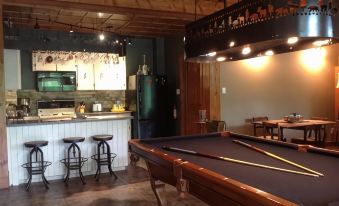 Strong Timbers Bnb