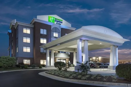 Holiday Inn Express & Suites Culpeper