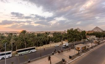Remal Pyramids Hotel