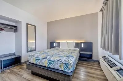 Motel 6 Villa Park, IL - Chicago West Hotels in DuPage County