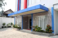 Brahma Hotel Mitra RedDoorz Hôtels à : Jakarta-Est