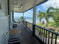 Cardwell Beachfront Motel - Parkplatz