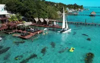 El Búho Lagoon Bacalar Hotels in Bacalar