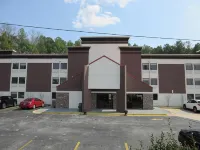 Quality Inn & Suites Near Six Flags East Hotels in Atlanta