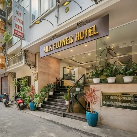 Silk Flower Hotel & Spa