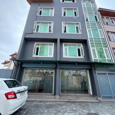 Hotel Alif Stay