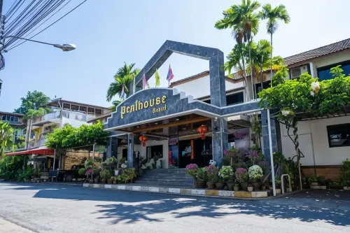 Penthouse Hotels in Betong