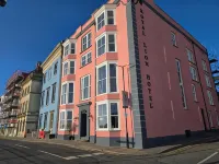 Royal Lion Hotel Hotels near Tenby North Beach