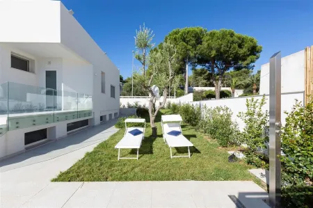 2083 Villa Gea in Matino