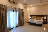 Little Chef Hotel Hotels in Kanpur
