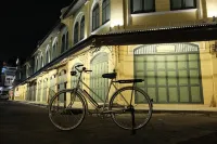 Old Capital Bike Inn Hotels in Khaosan