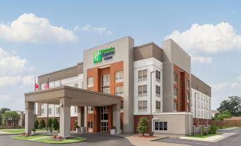 Holiday Inn Express & Suites Tuscaloosa-University