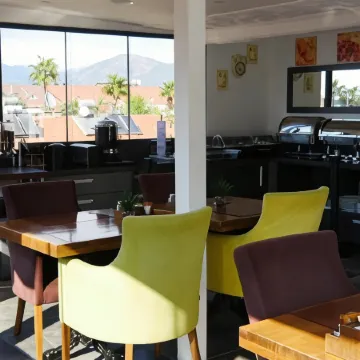 Nefis Hotel City