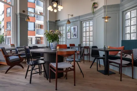 Finch Boutique Hotel, Downtown