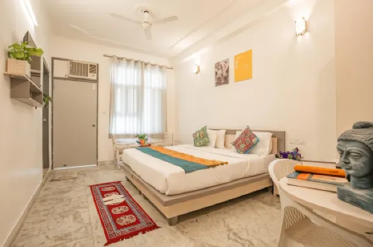 Chakrah by Hermitage Rishikesh