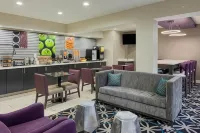 La Quinta Inn & Suites by Wyndham Snellville-Stone Mountain