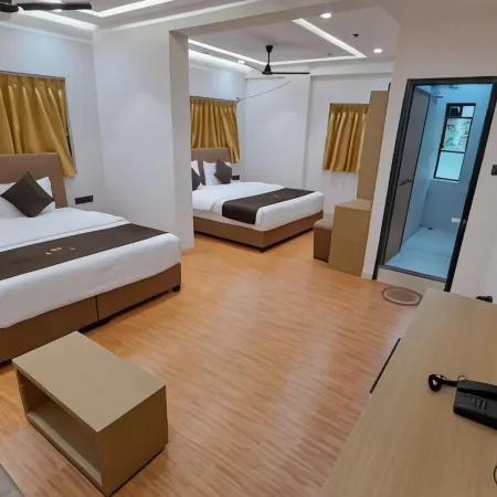 Hotel Dhruv Palace