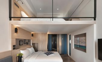 Explore Hotel