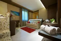 Unahotels Villa dei Platani Foligno Hotels in Foligno