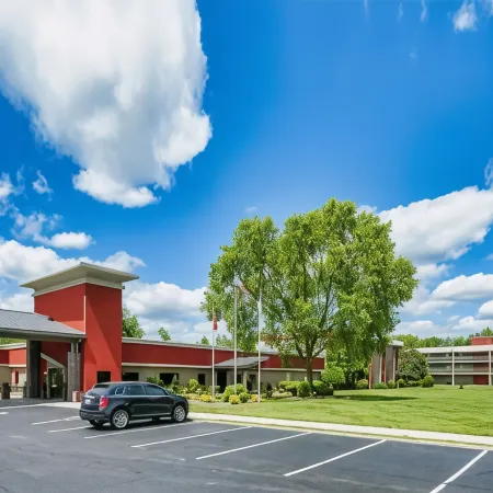 Days Inn & Suites by Wyndham Johnson City