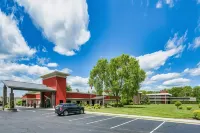 Days Inn & Suites by Wyndham Johnson City Hotels in Johnson City