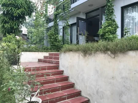 Thai Duong Hotel Отели рядом с достопримечательностью «Hùng Vương Square»